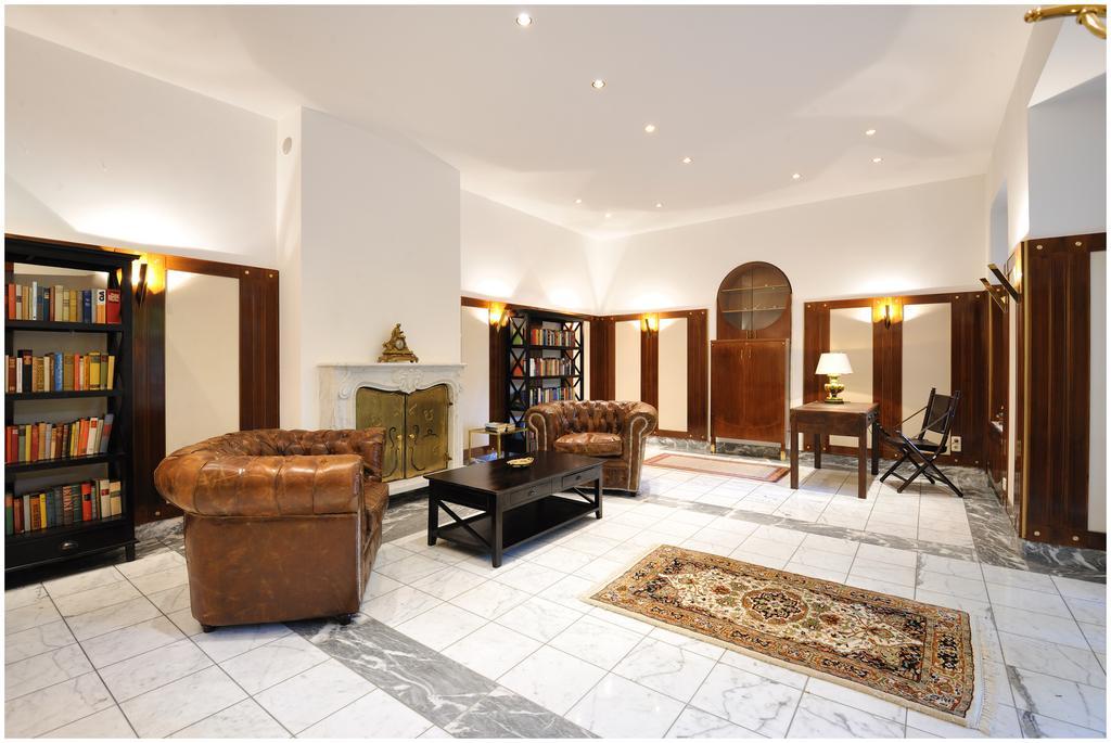 Bristol Hotel 4*